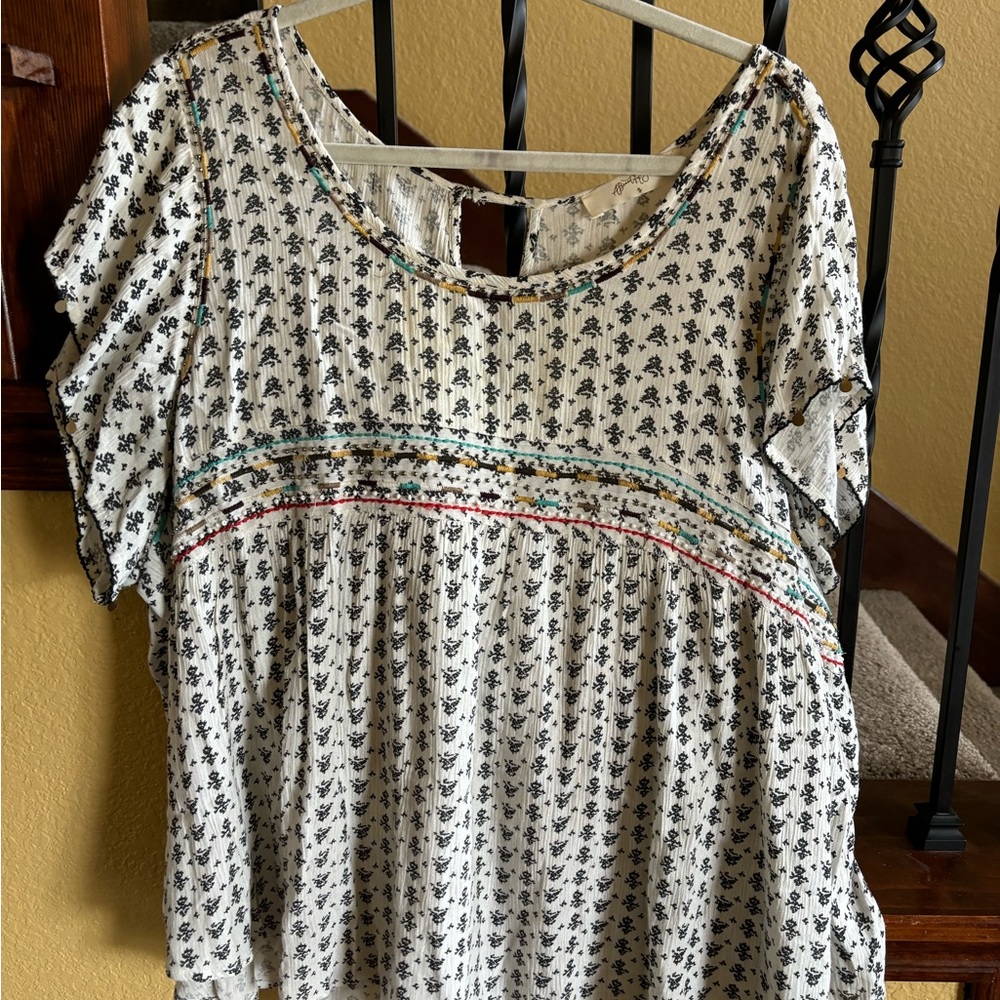 A Beautiful Soul/Arula bohemian top size B